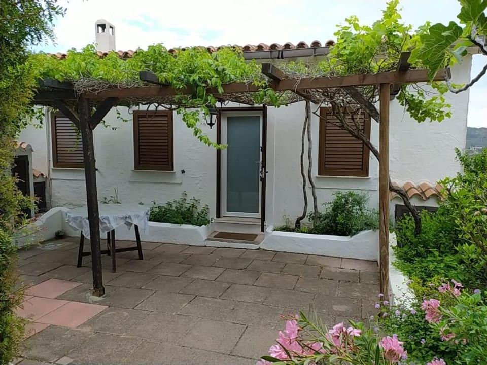 Capo Blu - Santa Margherita Di Pula Villa Eksteriør billede